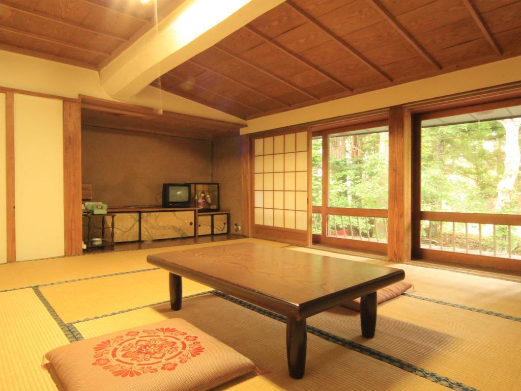ホテルTakayamabo 長野市 エクステリア 写真