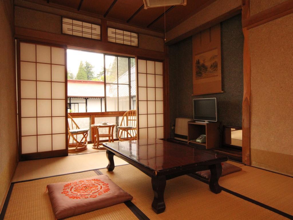 ホテルTakayamabo 長野市 エクステリア 写真