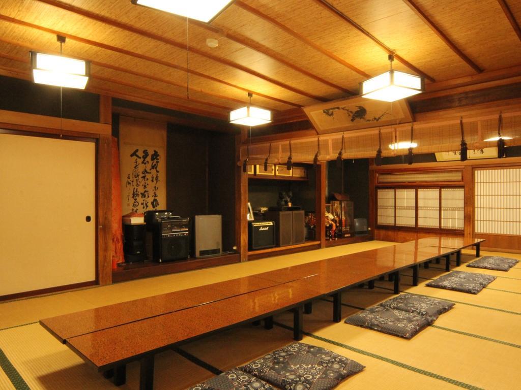 ホテルTakayamabo 長野市 エクステリア 写真